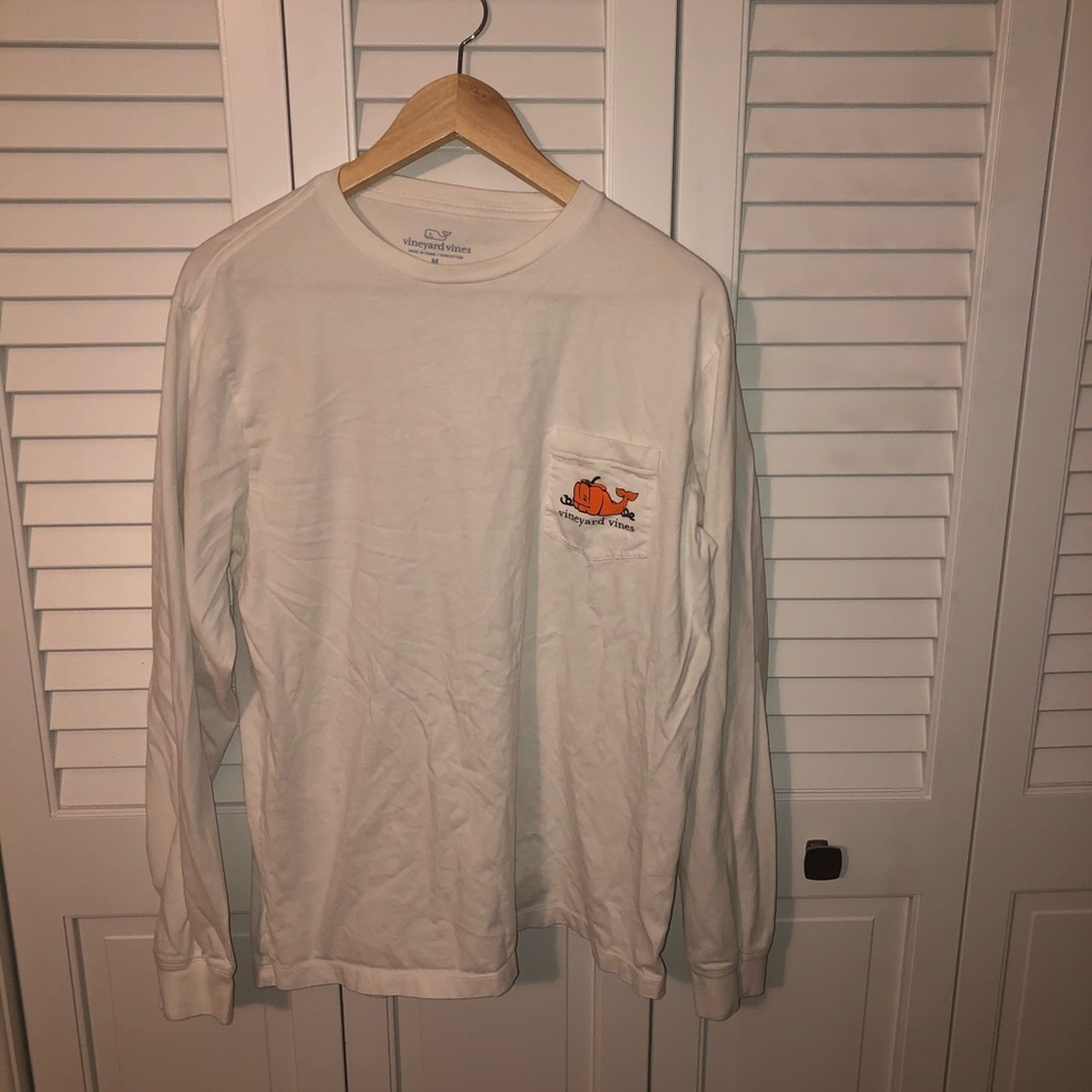Men’s medium vineyard vines long sleeve